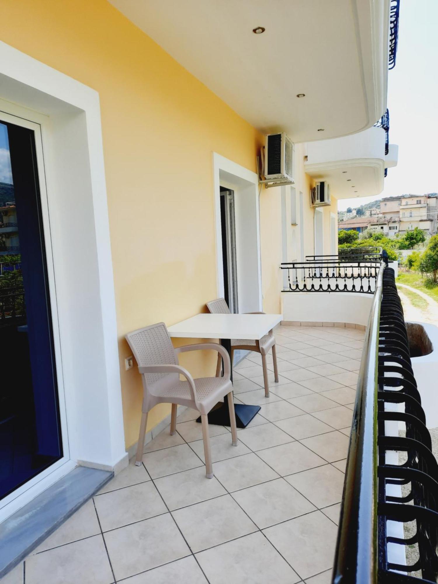 Amarildo Hotel Himare Exterior foto