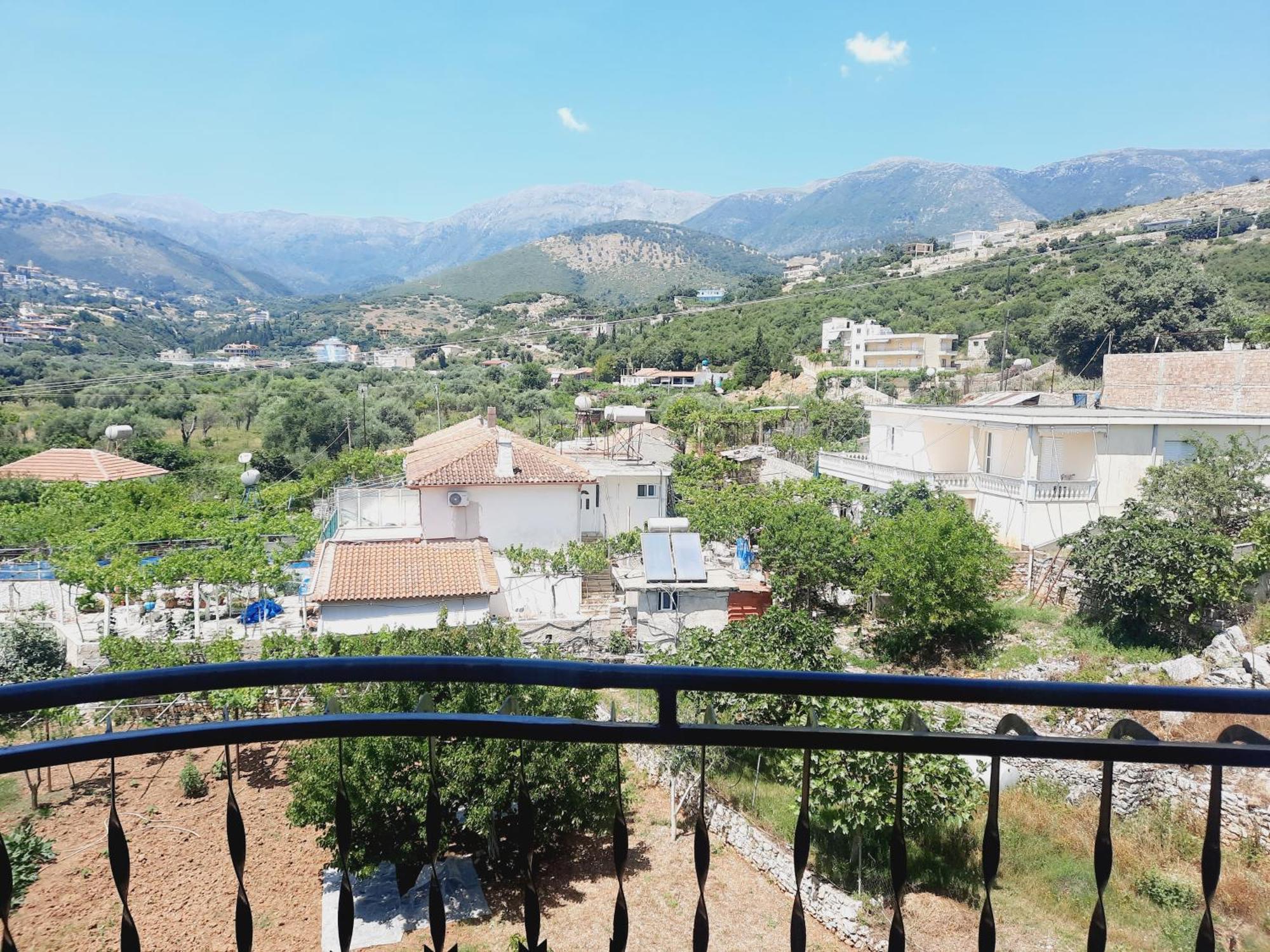 Amarildo Hotel Himare Exterior foto